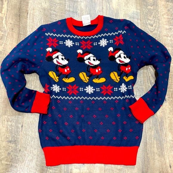 DISNEY Micky Mouse Christmas Knit Sweater!
Size: SM - Picture 2 of 9